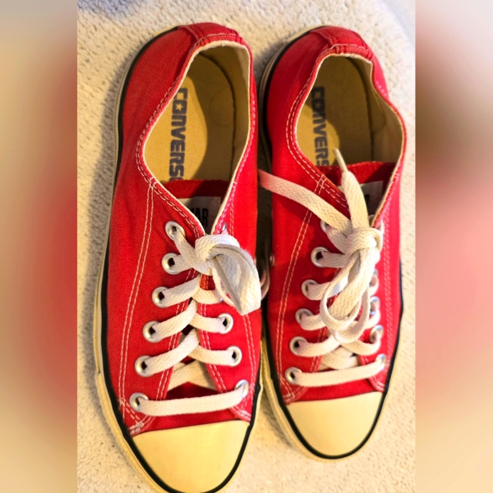 CHUCK TAYLOR UNISEX ALL STAR RED CONVERSE LOW TOP M5 W7 Pre-owned EUC